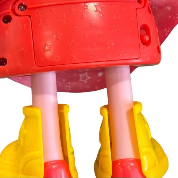 Peppa Pig Peppa’s Muddy Muddles Party Singing & Dancing Red Dress Toy - Picture 5 of 7